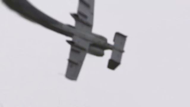 How the A-10 Warthog can win a dogfight смотреть онлайн