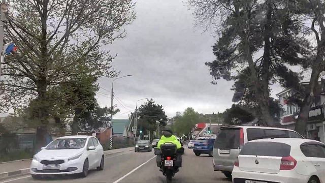 Центр Архипо-Осиповки 01.05.2022 / Черноморский курорт России смотреть онлайн