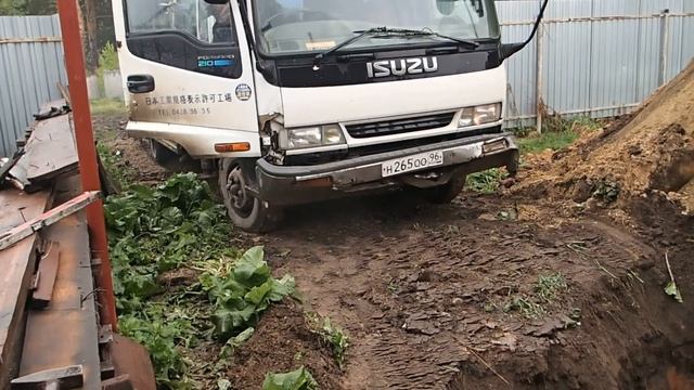 Как сделать выгребную яму из железобетонных колец смотреть онлайн