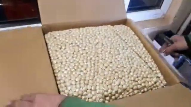 Фундук бланшированный жареный Турция , в упаковке смотреть онлайн