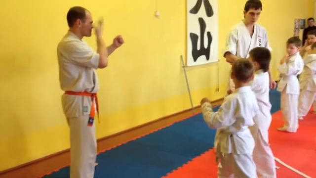 Демчук Кирилл (2 дан) семинар г. Подпорожье 09.03.14г. смотреть онлайн