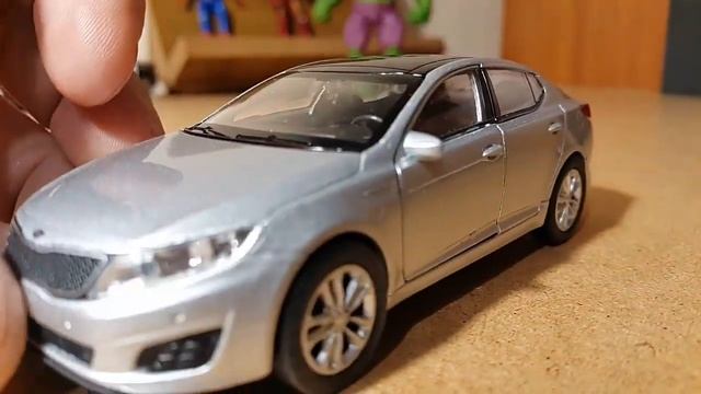 Kia Optima распаковка и обзор машинки смотреть онлайн