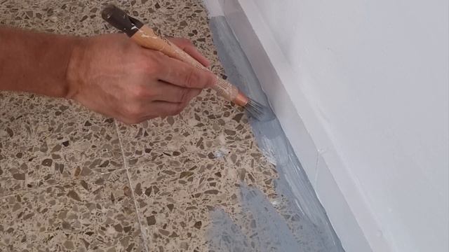 Покрасить плитку на полу в спальне. Косметический ремонт спальни в Испании. смотреть онлайн