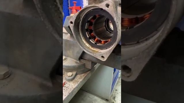 Вода в Lexus LS600 смотреть онлайн