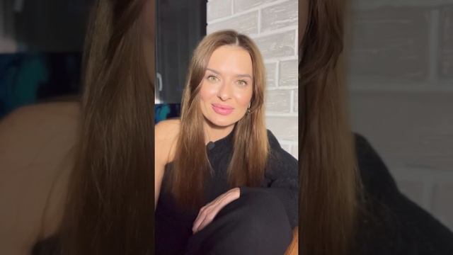 ПОМНИ СВОЙ ЛИЧНЫЙ КОД Читает Вероника Кармацких Автор Яна Мкр @yanamkr Музыка @maxrichtermusic смотреть онлайн