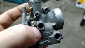 Способы выкручивания закисшего винта карбюратора