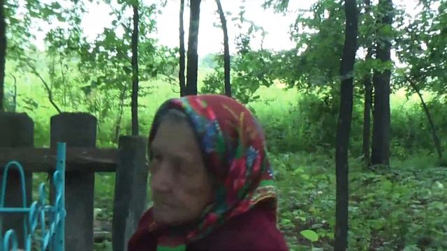 Поиски могилы Амина и Нафисы на старом родовом кладбище в Новошареево смотреть онлайн