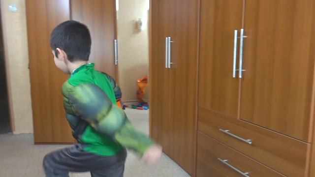 Andrey Jokes And Learns To Play With Yurat