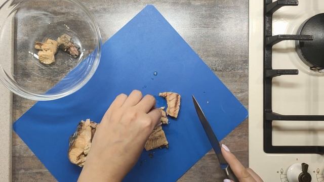 Вкусная Уха из консервы / Рецепт быстрого рыбного супа / Рыбный суп из консервы смотреть онлайн