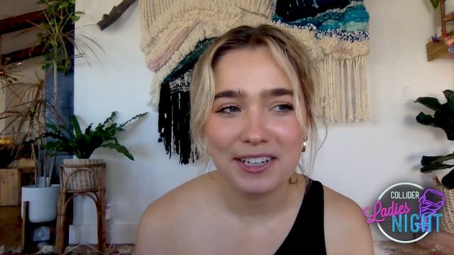 White Lotus: Haley Lu Richardson on the Intense Response to Portia's Outfits смотреть онлайн