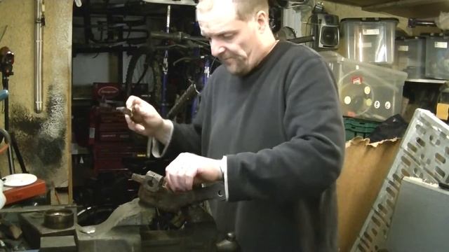 How Too - Fiat Scudo Front Wheel Bearing Replacement - Part 3