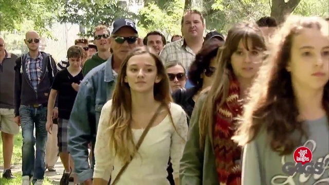 Followed By 100 Strangers Prank смотреть онлайн