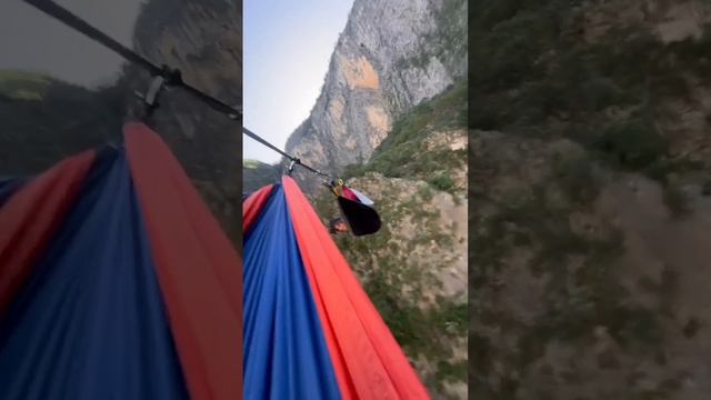 Гамак на нереально большой высоте