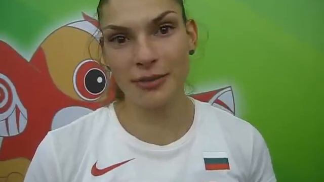 Gabriela Petrova after the Final Triple jump - World champs Beijing 2015 смотреть онлайн