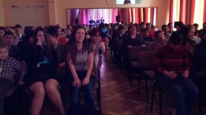 Игра с залом:)