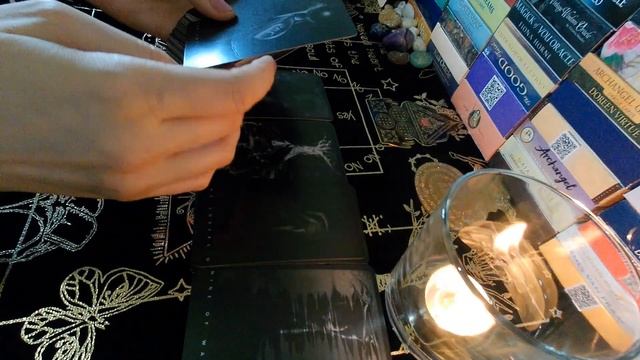 ЧТО ???МУЖЧИНА ЧУВСТВУЕТ К ВАМ И СОПЕРНИЦЕ? ЕГО ПЛАНЫ НА БУДУЩЕЕ? ♠♥ГАДАНИЕ ТАРО смотреть онлайн