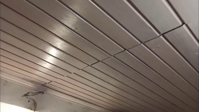 Ремонт кухни 5. Скрыла потолок три раза грунтовкой.Цвет тот что я хотела! смотреть онлайн