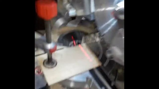 Обзор торцовочной пилы Metabo KGS 216 m смотреть онлайн