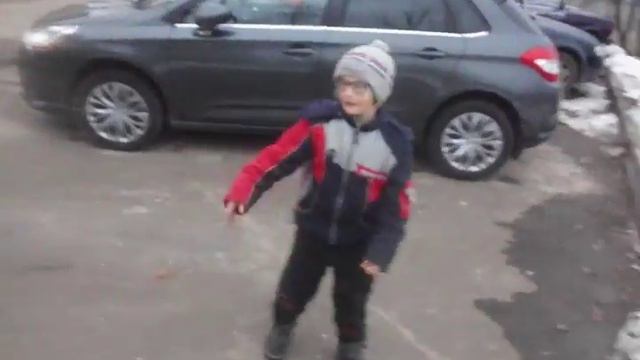 Это мой друг его канал называется ЕГОР ник смотреть онлайн