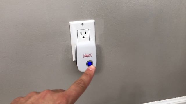 Ultrasonic Pest Repeller Review-Plugs Into A Wall Outlet