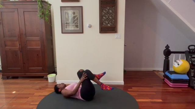 Pilates Mat with Michelle смотреть онлайн