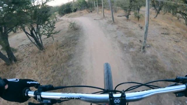 SENDERO MINA CALIFORNIA MONGOOSE SALVO Y POLYGON T7 2021 смотреть онлайн