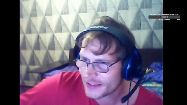 простой парень стримит на ютубе первый раз нет  микрофона и камера плохая