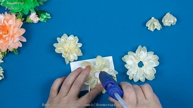 Ribbons Chrysanthemums/Crisantemos de cintas/Хризантемы из лент смотреть онлайн