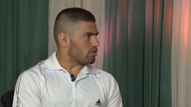 Ганҷи Парешон бо Хушбахт Қурбонмуҳаммадов смотреть онлайн