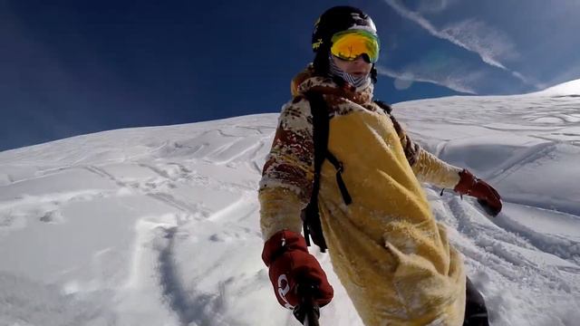 Первый раз поднялись на Чрдили. Gudauri 2018 / Бэккантри / Фрирайд смотреть онлайн