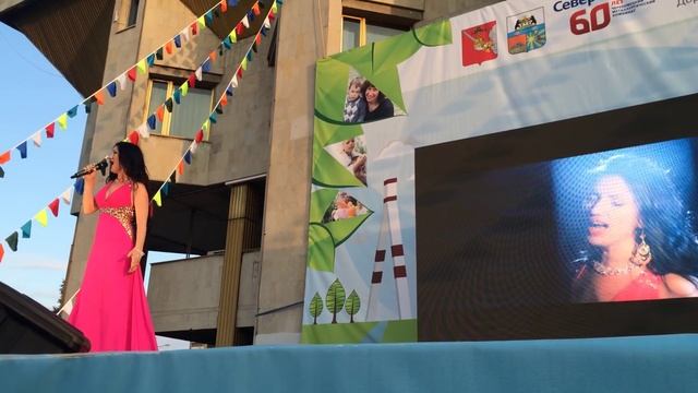 Мальцева Таня -"Беги" презентация видеоклипа День металлурга 2015г. смотреть онлайн