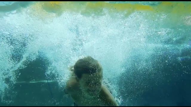 EPIC POOL MADNESS - WHACKY ADVENTURES - NON STOP CRAZINESS - HOW MANY BALLOONS??! смотреть онлайн