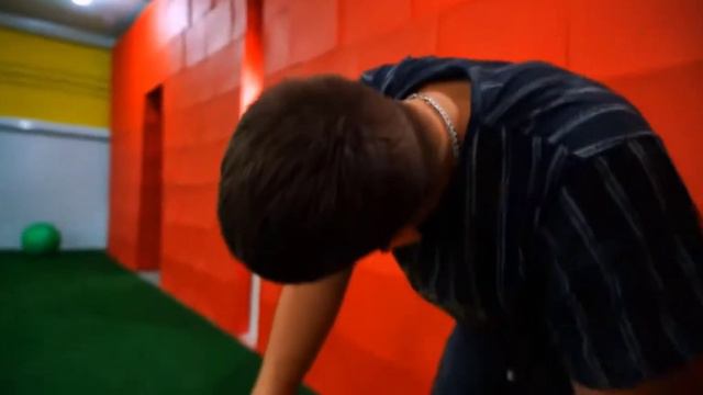 А(видео взято с канала:Дюшес)