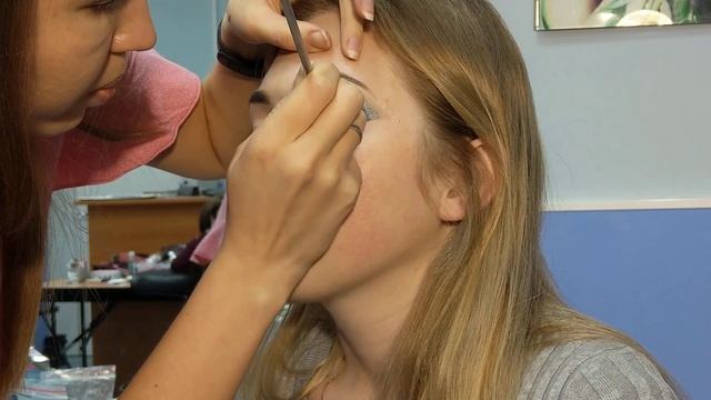 Неоновый макияж, аквагрим смотреть онлайн