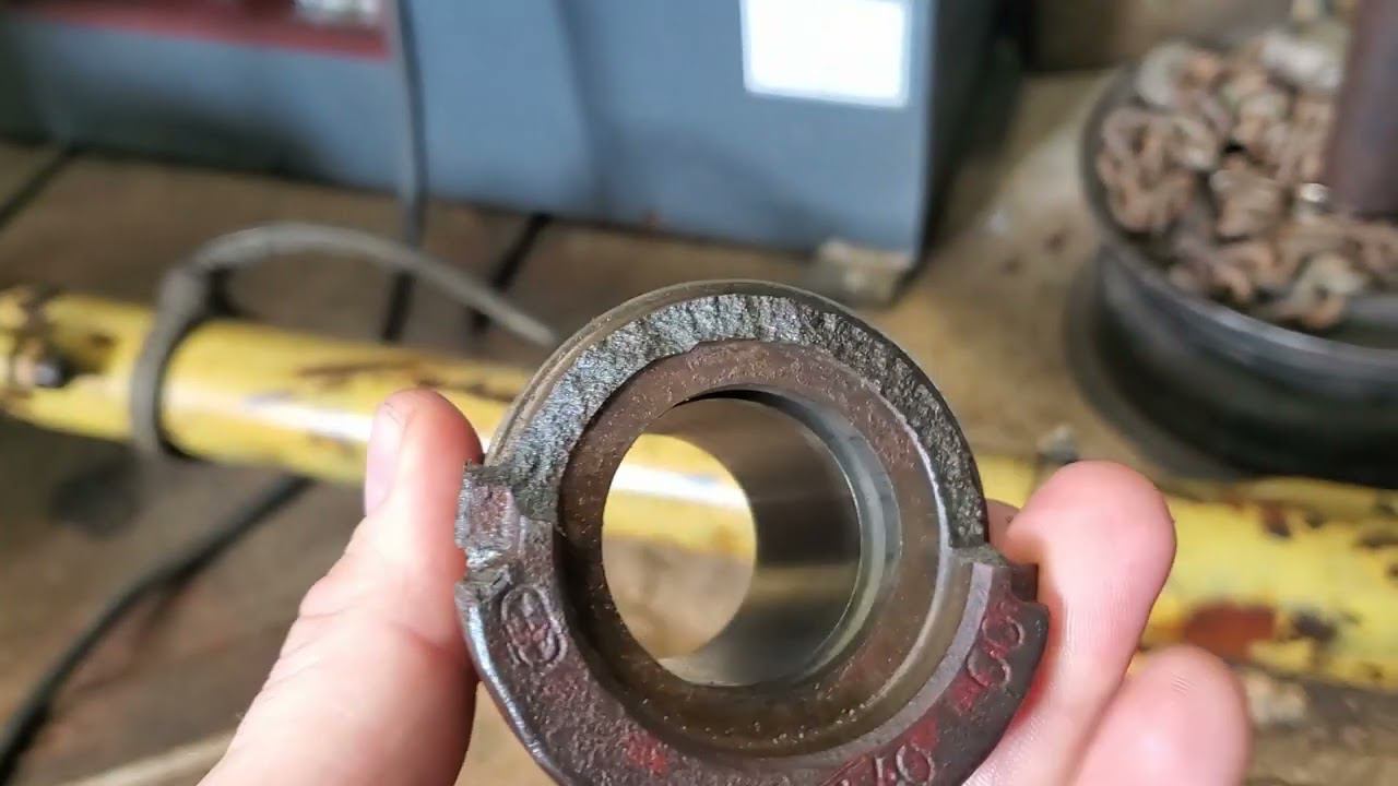 CASE IH HYDRAULIC CYLINDER DESTROYED смотреть онлайн