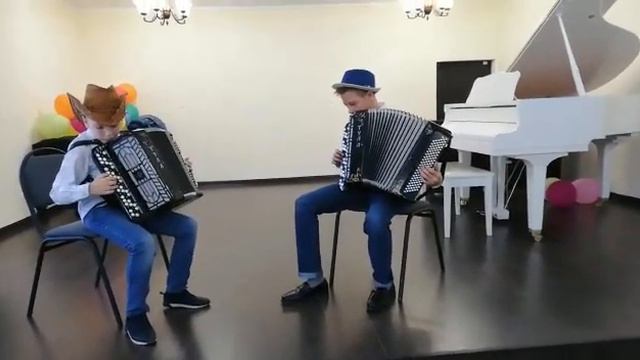 В. Сурцуков. Юный ковбой смотреть онлайн