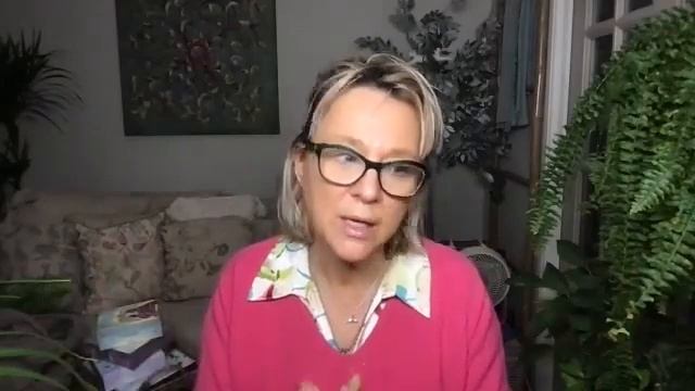 DAILY TAROT READING: That spark of an idea will be successful #oracle #dailytarot смотреть онлайн