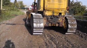 работа бульдозера Б10М; планируем дорогу