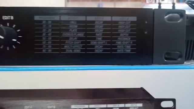 Unboxing effects vocal alesis microriverb 4 смотреть онлайн