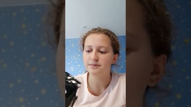 Обзор на чипсы "TWISSTER" сметана и лук. смотреть онлайн