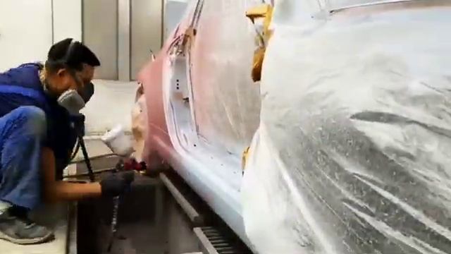 Полная покраска Daihatsu в эффектный цвет. Кузовной ремонт. Восстановление задних крыльев. смотреть онлайн