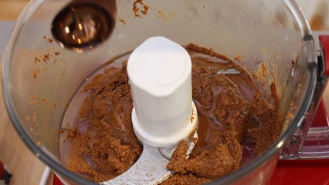 Keto Nutella (Chocolate Hazelnut Spread) | Low Carb & No Added Sugar