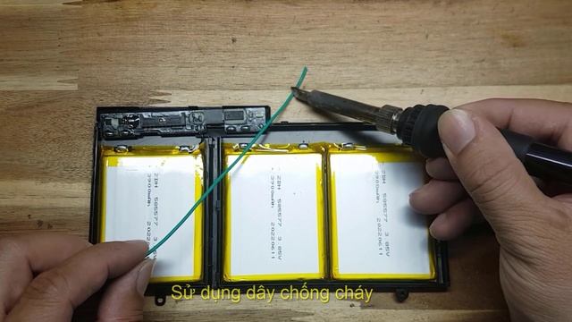 Thay CELL mới và chạy phần mềm Reset Pin Laptop DELL-RYXXH 38Wh Latitude E5250 E5450 E5550 Battery смотреть онлайн