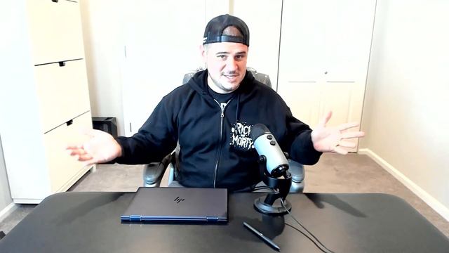 HP Elite Dragonfly unboxing and first impressions смотреть онлайн