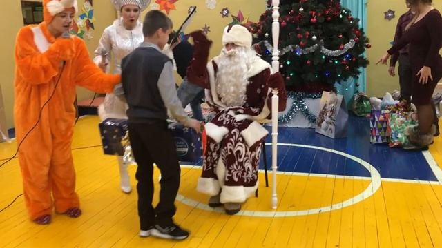 Вручение подарков.Акция "Новогодняя" #бдвсевместе смотреть онлайн