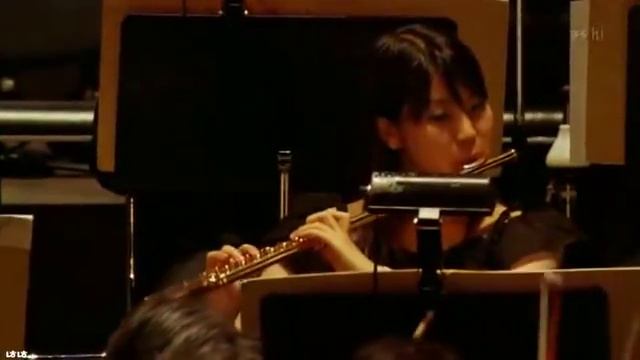 인생의 회전목마 - 히사이시 조 (하울의 움직이는 성 OST) смотреть онлайн