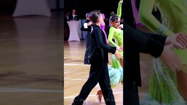 ? #ЗолотаяРысь2023 ?Юниоры 1 - Open La - #Rumba смотреть онлайн