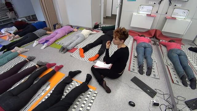 Ползание по пластунски. Урок  по методу Фельденкрайза