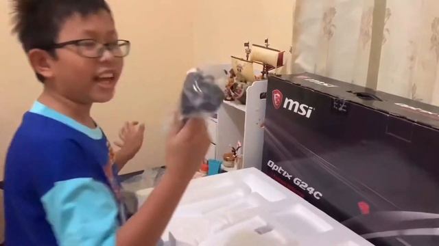 Unboxing Monitor Msi optixG24C Gaming Mantap Habis смотреть онлайн
