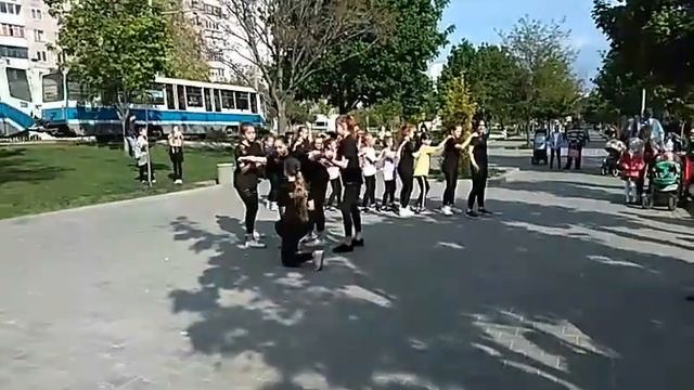 Дуже красивий Танець Дітей міста Дніпро смотреть онлайн